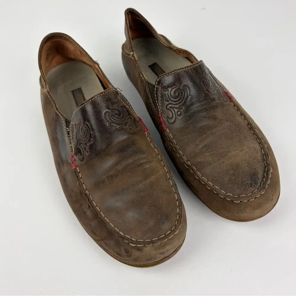 OluKai brown nubuck